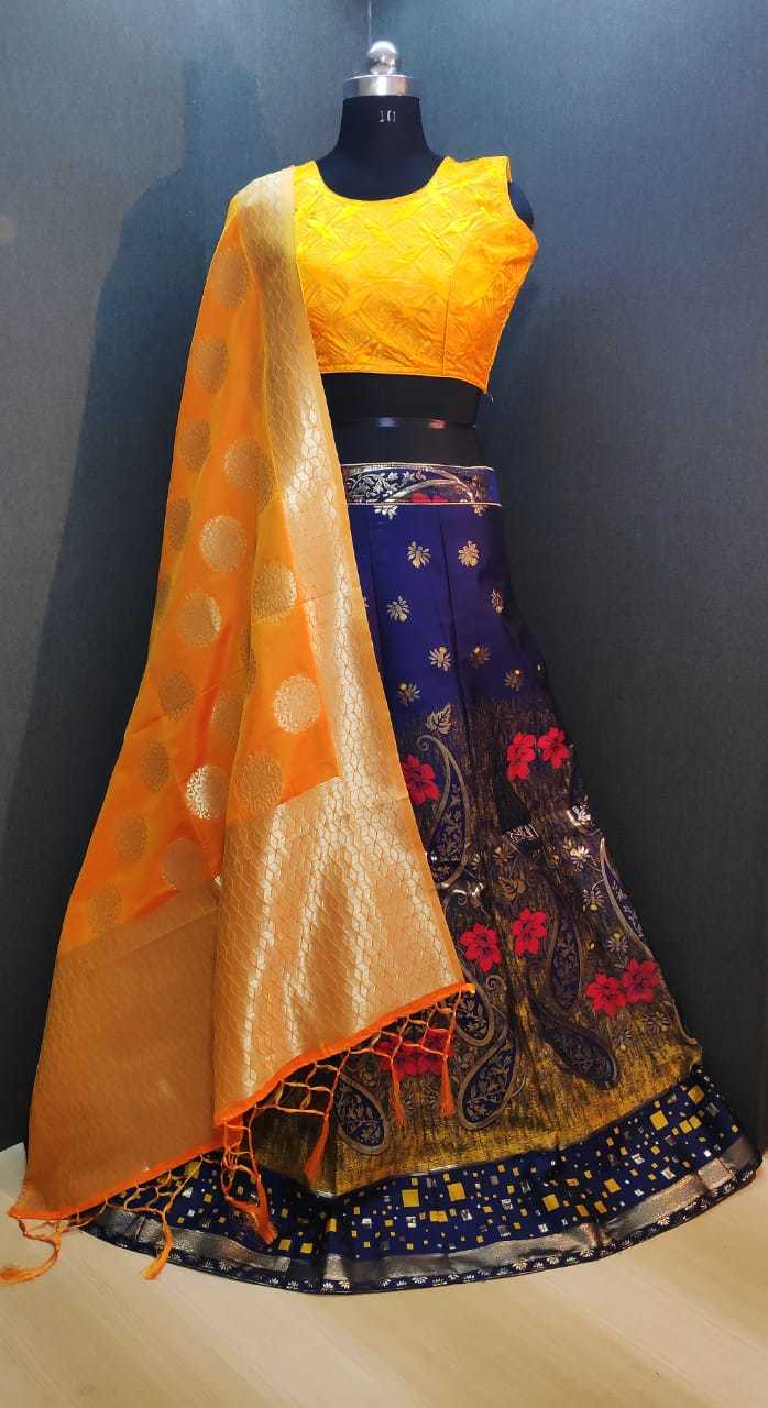 Wedding style Banarasi brocade Lehnga choli