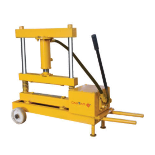 Paver Block Cutting Machine