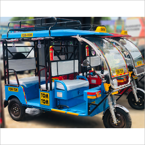 4 Seaters Battery Operated Passenger E-Rickshaw