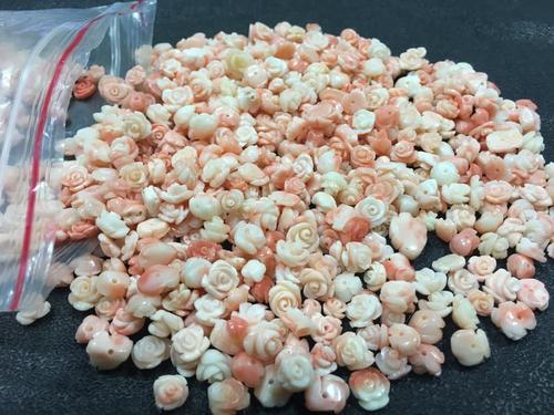 100% Natural Coral Hand Craved Flowers Half Drilled Grade: A