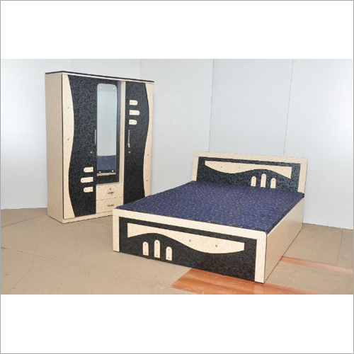 Handmade Wooden Fancy Almirah Bed Set