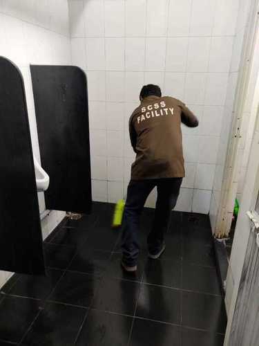 Bathroom cleaning Services