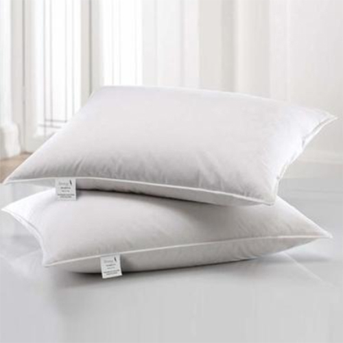 WHITE HOTEL PILLOWS