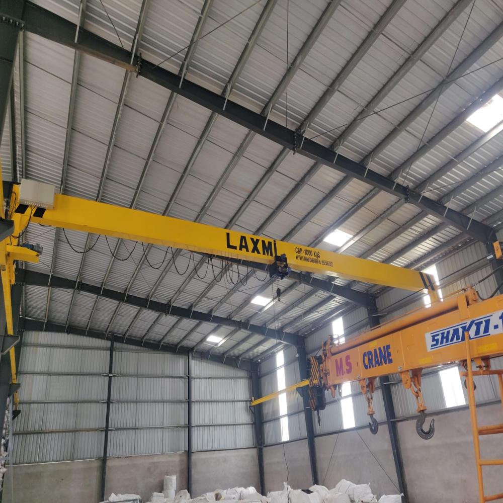 Single Girder Overhead Eot Crane - Color: Golden Yellow