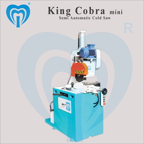 Semi hydraulic pipe cutting