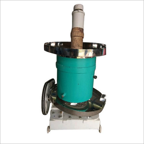 Wooden Marachekku Oil Machine