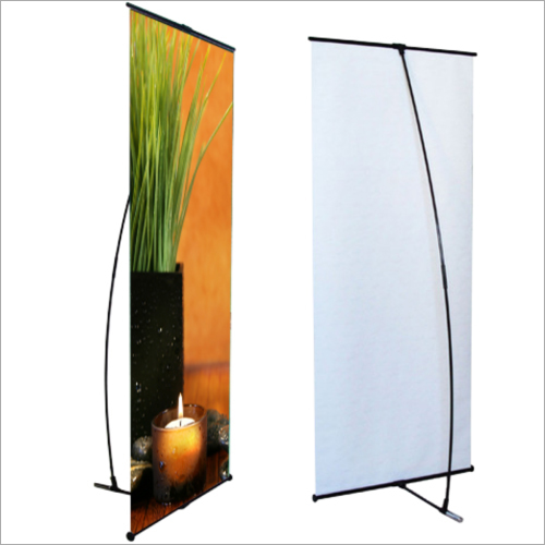 L Banner Stand Application: Outdoor
