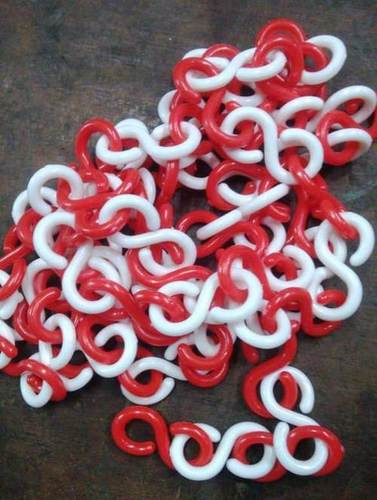 one Chain "S" type Red and White color: SC-1505 By METRO SAFETY INDIA PRIVATE LIMITED