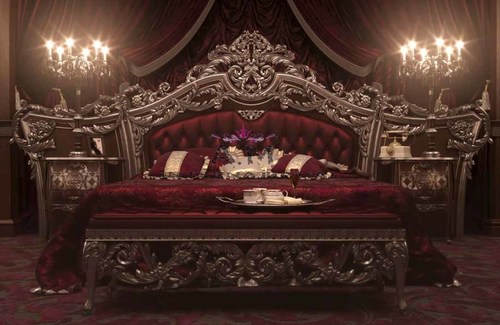 Handmade Victorian Wooden Bed Furniture
