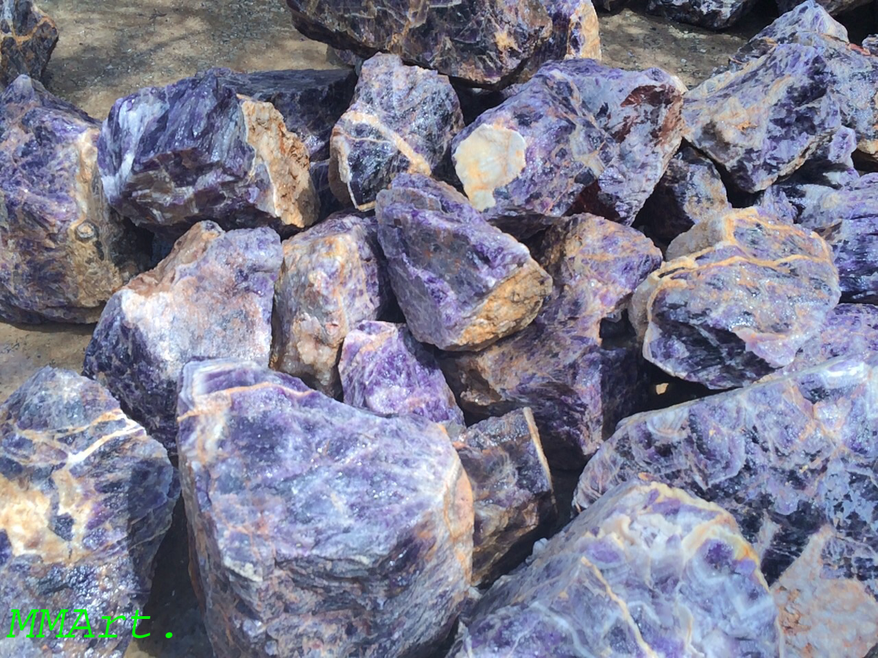 Indian manufacturer MMArt Small Amethyst Gravels price per carat premium gemstone