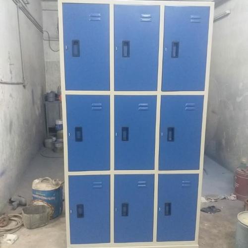 Storage lockers