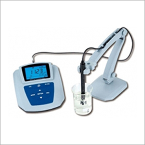 Benchtop Conductivity Meter
