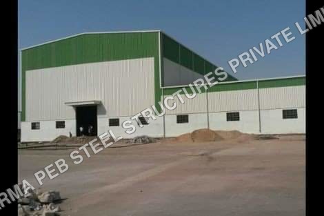 Prefabricated Warehouse - Steel Structure | Gable Roof, Sandwich Wall Panels, Rolling Shutter Doors, Customizable Dimensions, 1000 kg/m2 Floor Load