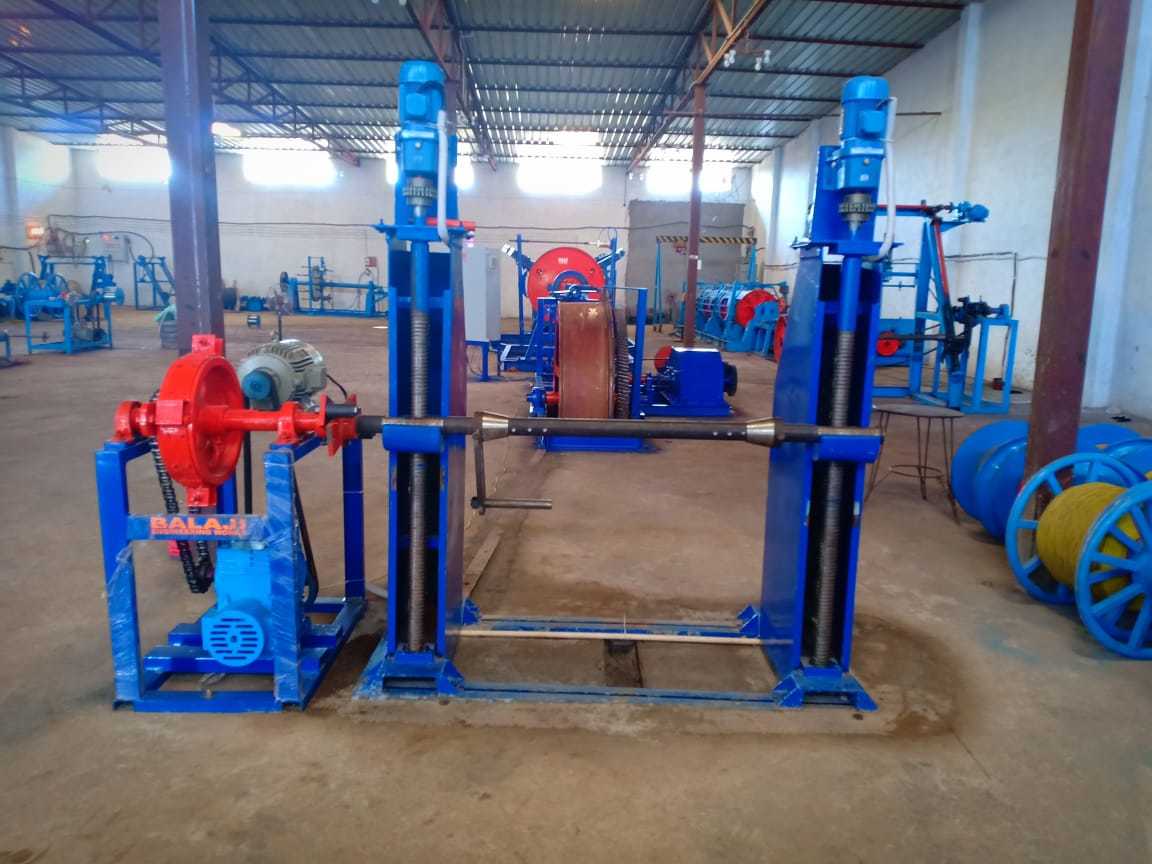 LAYING CABLE MACHINE