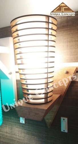 WALL MOUNTED LAMPS