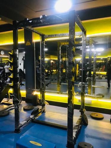 Power Smith With Squat
