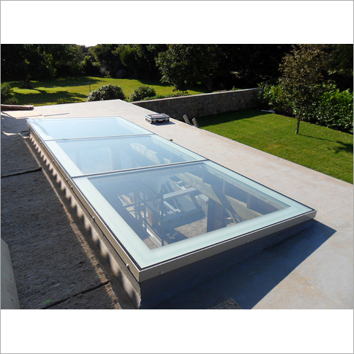 Laminated Aluminium Glass Window - Aluminium & Glass, Custom Size | Durable Design, Scratch Resistant, Smooth & Silent Movement