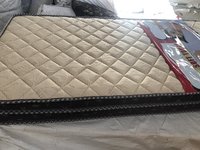 Compressed Mattress Thickness: 100 Millimeter (mm)