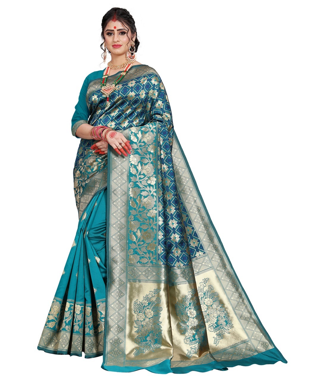 Beautiful Designer Banarasi Silk Saree With Latkan & Jacquard Work