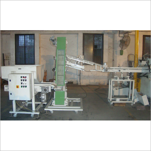 Elevating Hopper Feeder