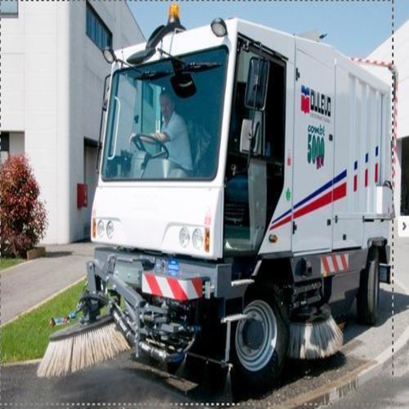 Municipal Road Sweeper Machine - Capacity: Customized Kg/Day