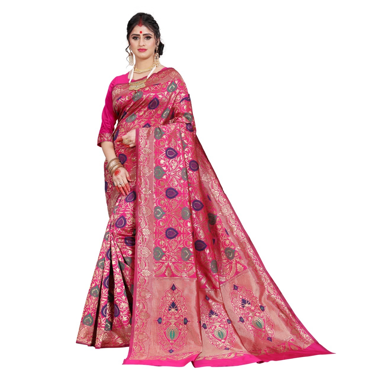 Rich Pallu Banarasi Silk Saree With Thread Work