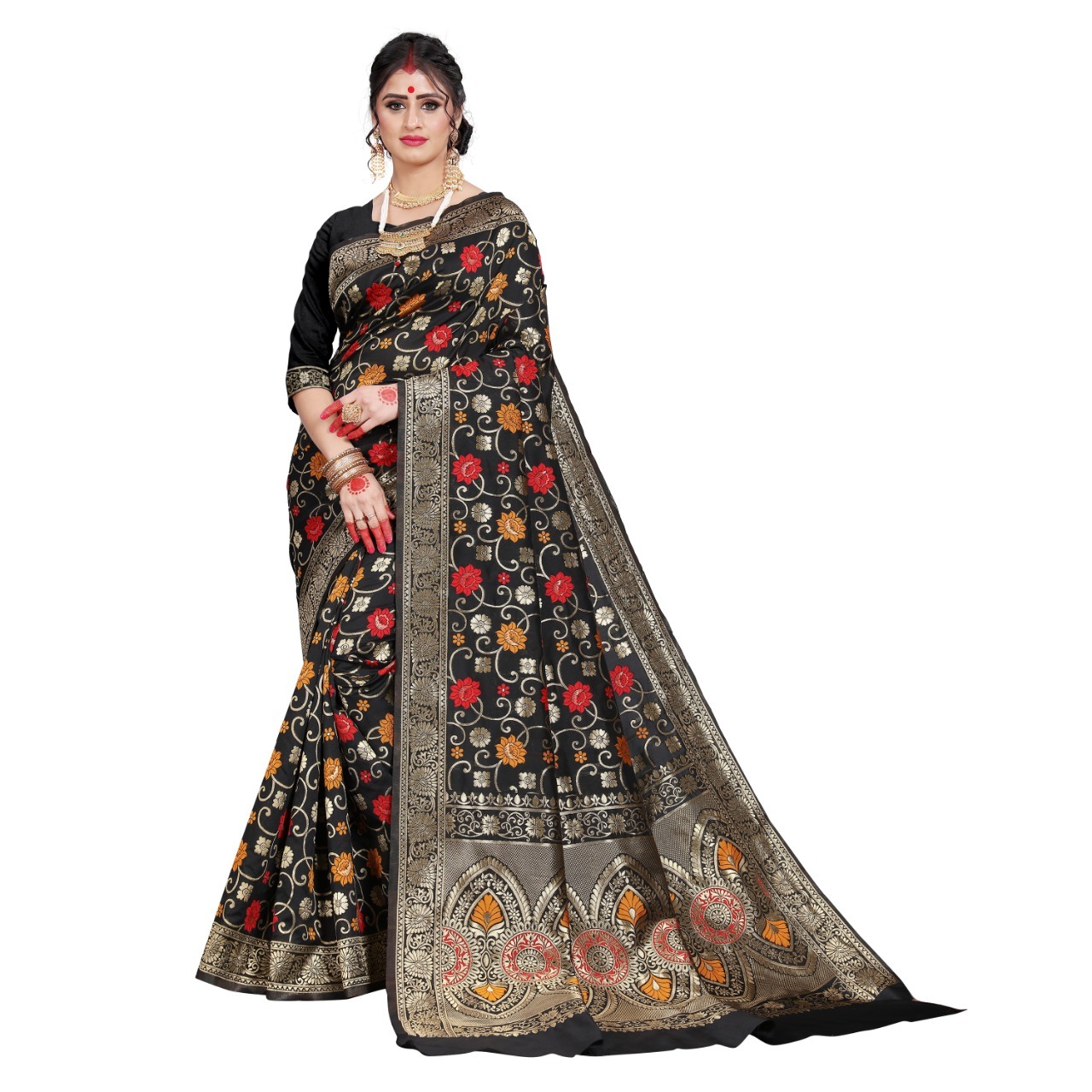 Heavy Rich Pallu Banarasi Silk saree & Thread Work