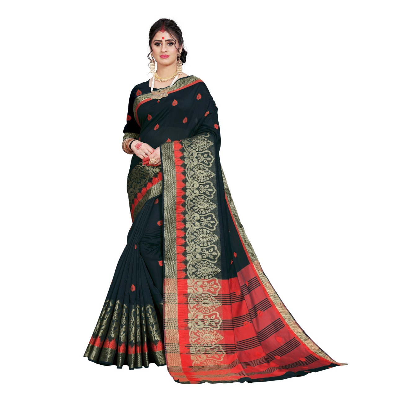 Heavy Rich Pallu Banarasi Silk saree & Thread Work