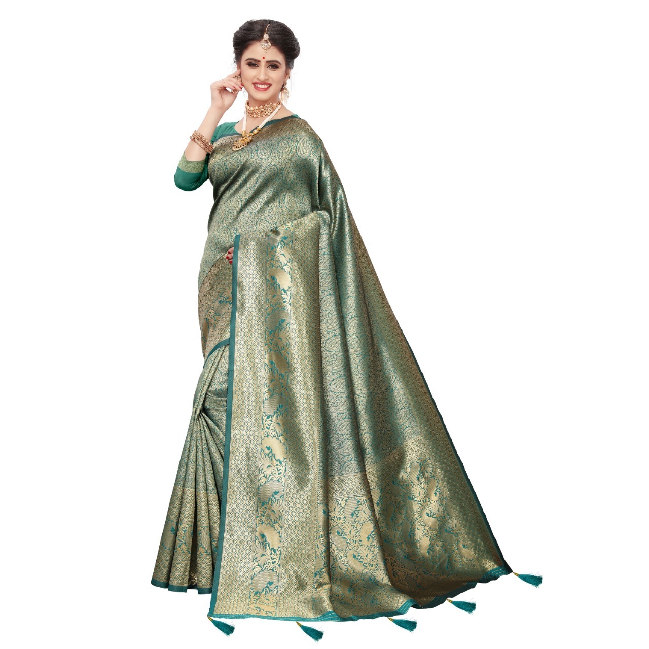 Jacquard Work Banarasi Silk Saree With Latkan