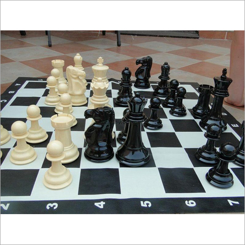 91 x 91 cm Plastic Chess