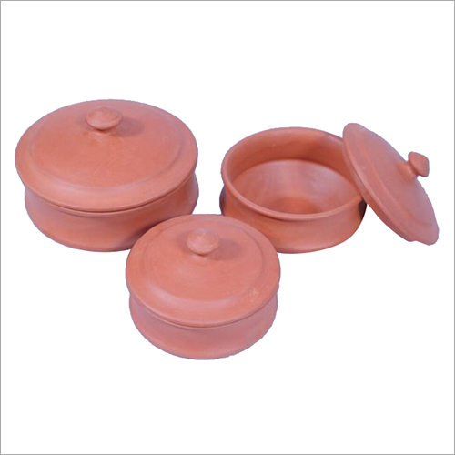 Clay Handi Set - Terracotta Material, Available in Various Sizes, Polished Surface Finish | Durable 3-Piece Set for Enhanced Aesthetic Value