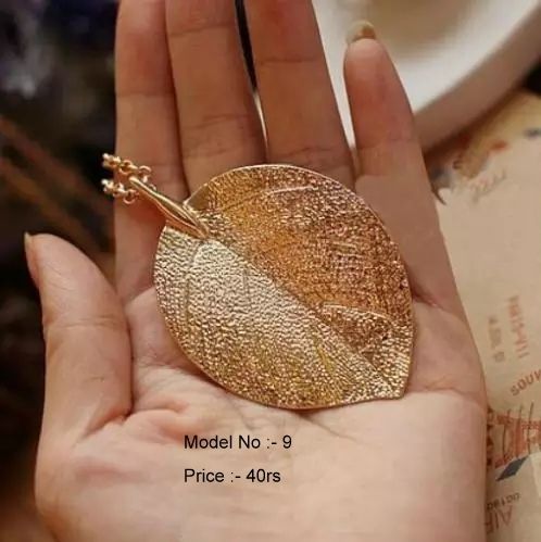 LEAF NECKLACE