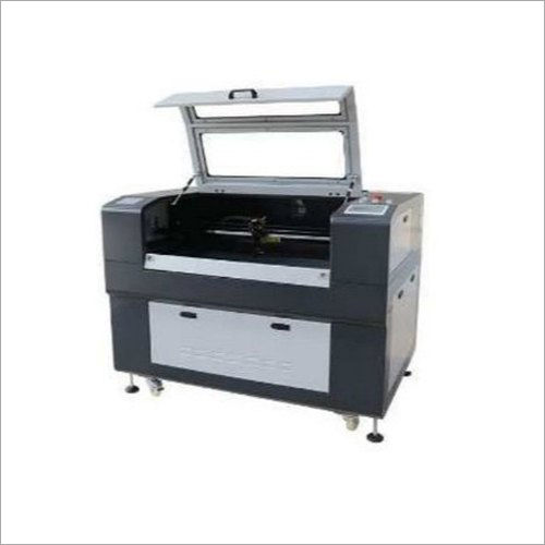 CO2 Laser Cutting Machine