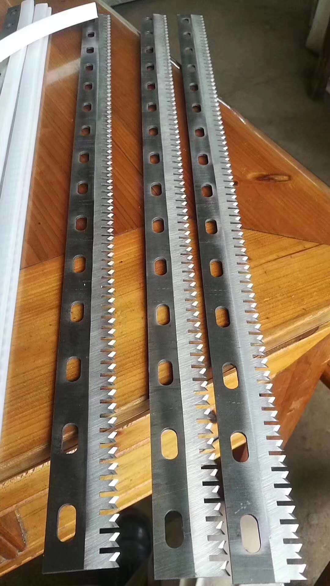 Perforation blade