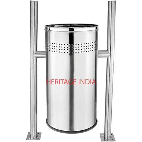 Pole Hanging Stainless Steel Perforated Dustbin Application: Commercial