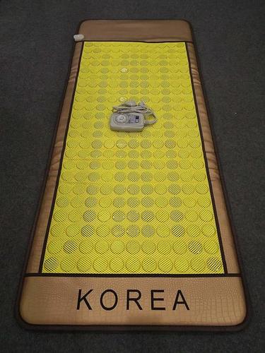 Korean Thermal Therapy Jade Stone And Tourmaline Mix Heating Mattress Dimension(L*W*H): 80X190  Centimeter (Cm)
