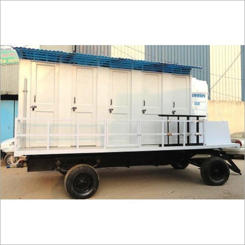 10 Seater मोबाइल Toilet Van