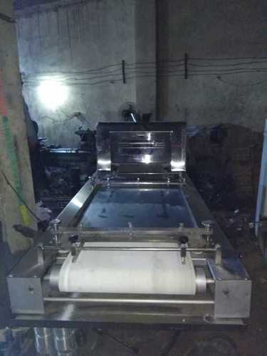 Dough Moulder Machine