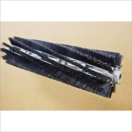 Cylindrical Nylon Brush Roller By KARNAVATI BRUSH MANUFACTURING CO.