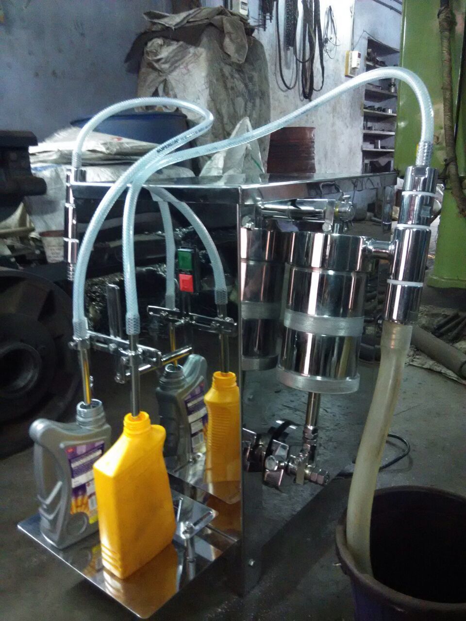 Two Nozzle Liquid Filling Machine