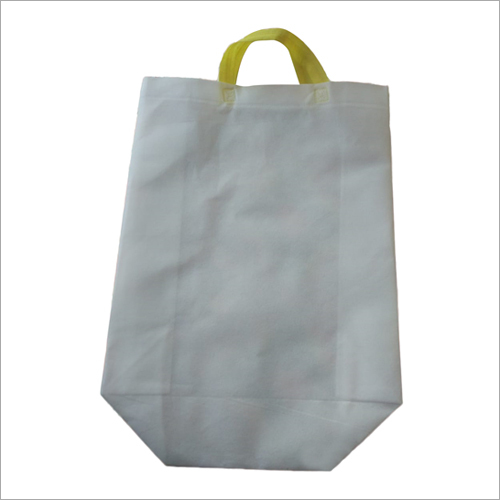 White Non Woven Plain Carry Bag