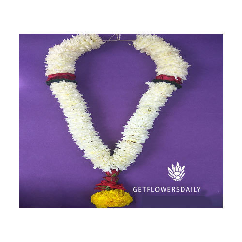 White Samanthi Needle Garland