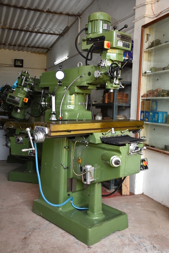 MICROCUT vertical turret milling machine