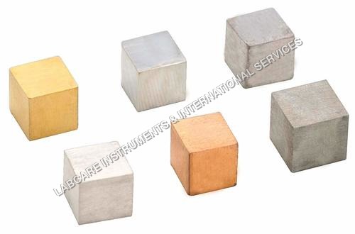 Cube set of six metal Labcare