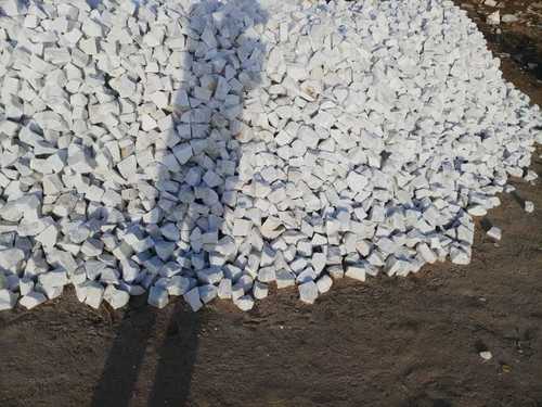 Indian best saller White Marble Burnt Dolomite Lumps For Industrial Use
