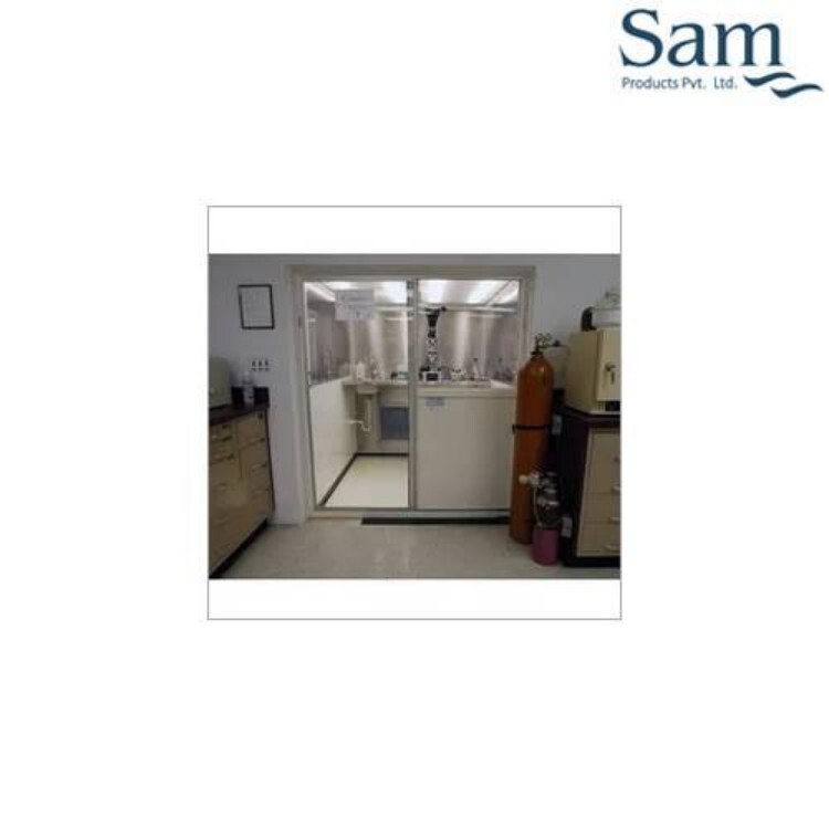 Class 100 Clean Room - Air Volume: 2500 Ma A A A /H