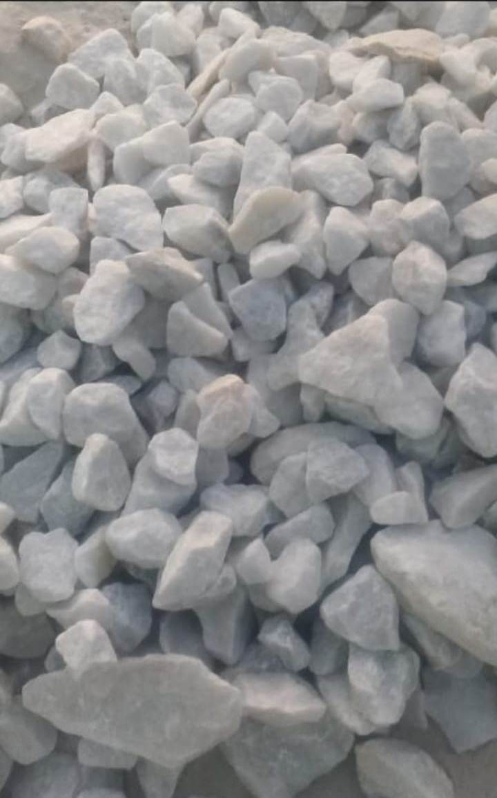 Marble Snow White Burnt lumps and Rocks for garden decotation and industrial project used