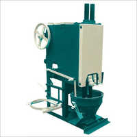 High Efficiency Mirchi Pounding Machine