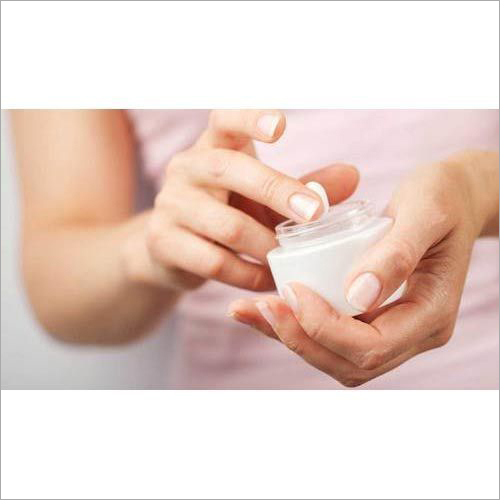 Moisturizer Cream Compound Gender: Female