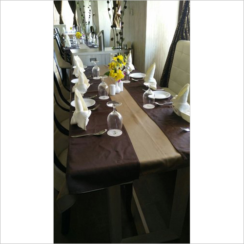 Table Runner's & Napprons